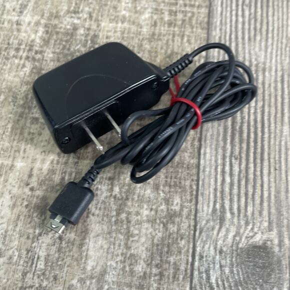 LG Model STA-P52WD Wall Charger Adapter - Picture 3 of 3